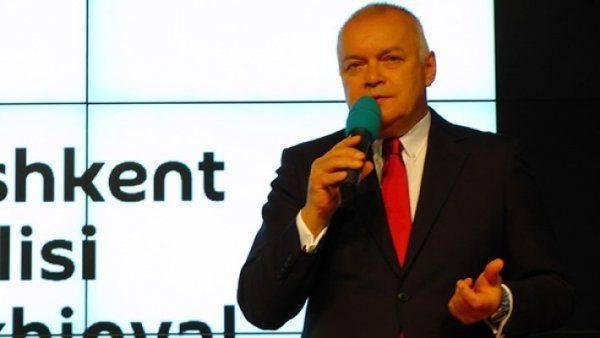 Киселев обратился к Киеву с требованием освободить журналиста РИА Новостей Украина Киселев обратился к Киеву с требованием освободить журналиста РИА Новостей Украина