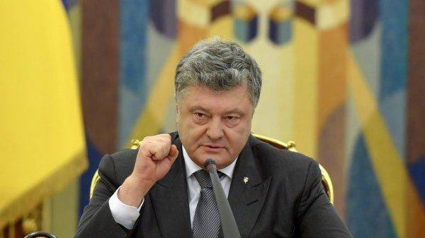 Порошенко анонсировал поставку «Кентавров» и БТР-70 в ВМС Украины Порошенко анонсировал поставку «Кентавров» и БТР-70 в ВМС Украины