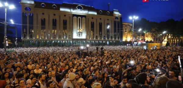 Протесты в Грузии не изменят ее политики Протесты в Грузии не изменят ее политики