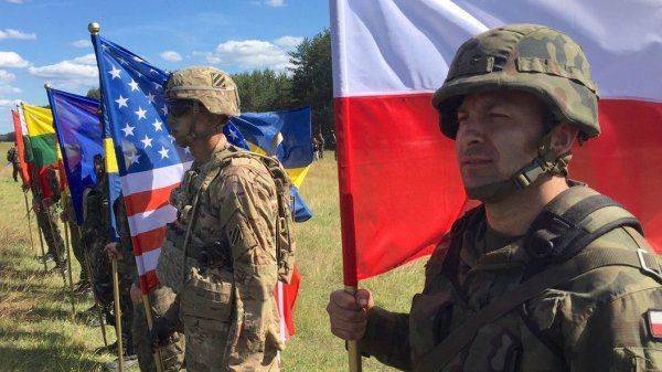 НАТО решила устрашить Россию убедительно НАТО решила устрашить Россию убедительно