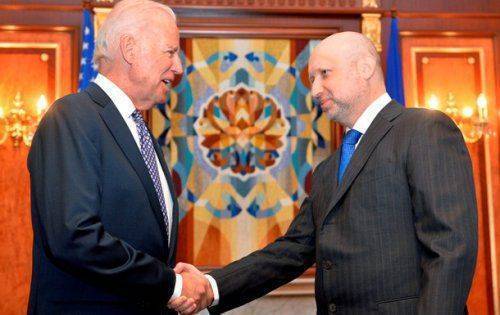 Турчинов - Байдену: Россия не выполняет женевских договоренностей