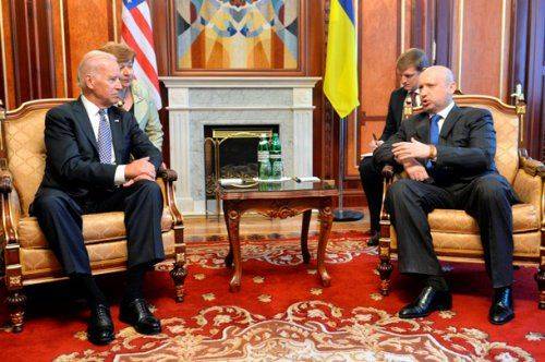 Турчинов - Байдену: Россия не выполняет женевских договоренностей