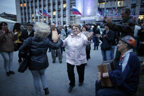 Национализм Путина, фашизм Киева и военная мощь США против Донбасса