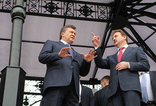 За кресло Лени-Космоса