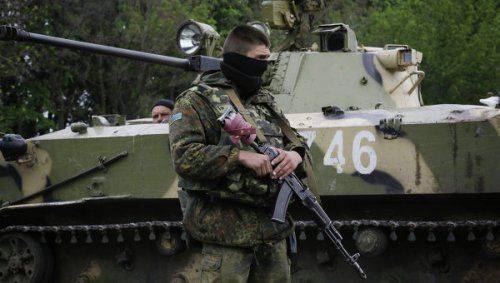 Народный губернатор: украинская военная техника движется к Луганску