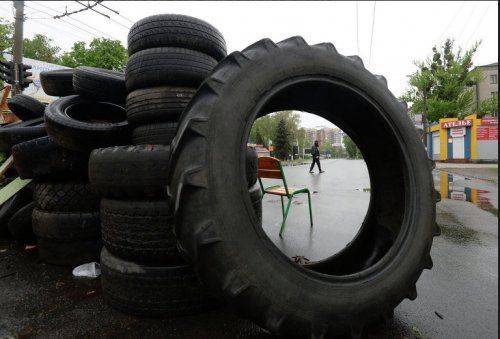 Украинская армия обстреливает Славянск из артиллерии