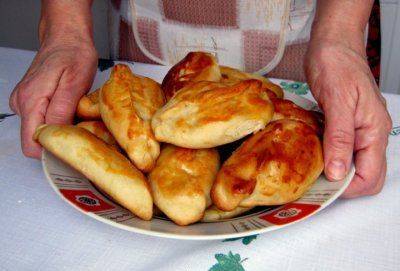 Славянские бабушки накормили голодных силовиков пирогами со снотворным