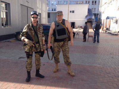 Наши герои: автор «Спутника и Погрома» уехал воевать в Новороссию