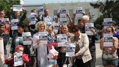 США оказывают давление на НПО с требованием не защищать журналистов, задержанных на Украине