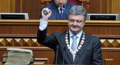 Неделя президентства Порошенко: Штурм российского посольства, оскорбления в адрес Путина, захват российских репортёров