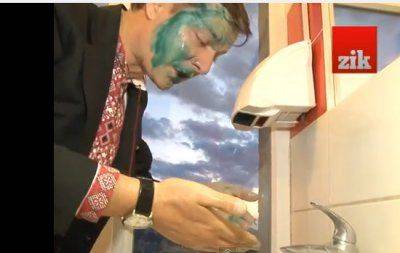 Ляшко во Львове встретили криками «позор» и облили зеленкой