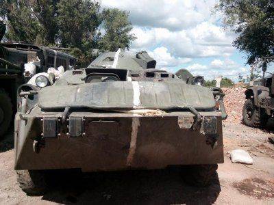 Украинский десантник показал, как ополченцы из РПГ превратили БТР в металлолом (ФОТО)