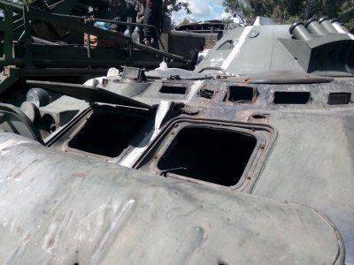 Украинский десантник показал, как ополченцы из РПГ превратили БТР в металлолом (ФОТО)