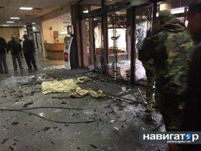 В Киеве «Правый сектор» штурмует здание гостиницы, слышны взрывы