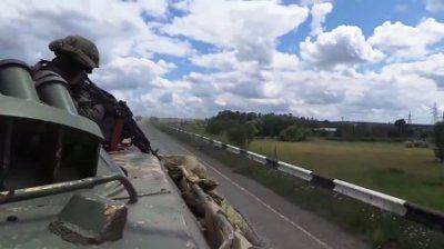 В СЕТИ ПОЯВИЛОСЬ ВИДЕО ОБСТРЕЛА КОЛОННЫ АТО ПОД СЛАВЯНСКОМ