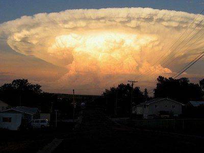 Минобороны Украины обещает России войну и нарывается на ядерный удар