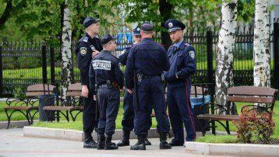 Взрывной волной повреждены окна в жилом доме у одесского военкомата