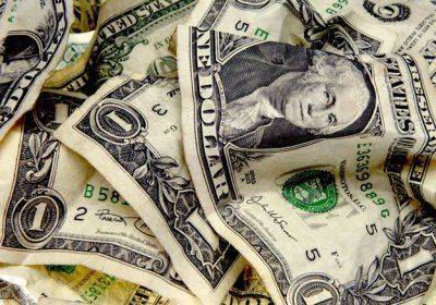 Франция присоединилась к движению против гегемонии доллара