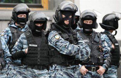 Крымский "Беркут" задержал вооруженных преступников при попытке разбоя