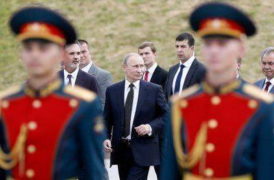 Эксперты: Владимир Путин обыграл западных политиков