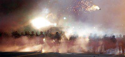 Беспорядки в США: Введен режим ЧС, армию еще не применяют