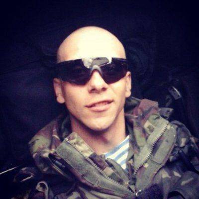 Он обещал водрузить черно-красный флаг над Кремлем!