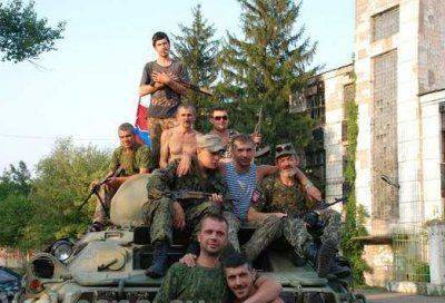 Отряд Моторолы: Один из лучших экипажей БТР в Новороссии — отец, сын и одноклассник сына