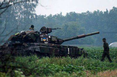 Канал Порошенко показал репортаж "о боевых буднях" сына президента