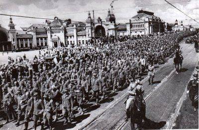 Пленных карателей предложили провести по Донецку в День независимости Украины