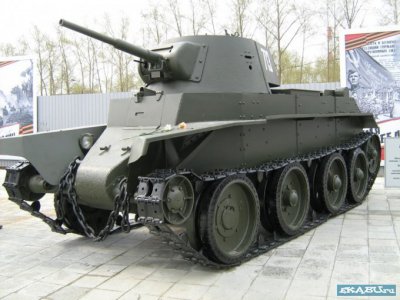 Киев отправит на Донбасс раритетную технику