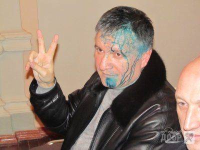 Украинские каратели сдались на милость ополченцев и ударили им в спину