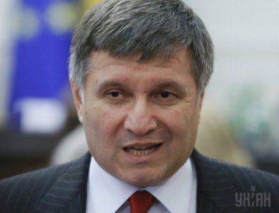 Аваков заявил, что перелом на Донбассе обеспечили всего лишь 4-7 тысяч российских бойцов