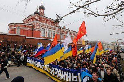 Идет война за право называться Россией