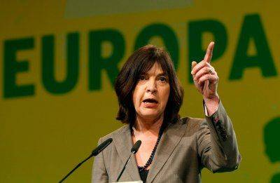 Россия депутату Европарламента Хармс: Лети обратно в свой Брюссель