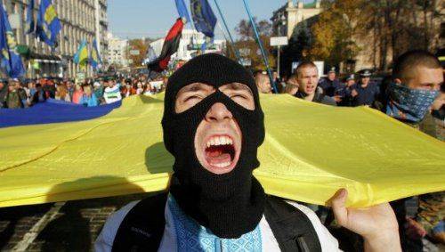 Российские агенты разбили головы и сломали руки 15 милиционерам под Радой (добавлено видео)