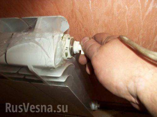 Киевляне стонут от холода и требуют вернуть деньги за отопление