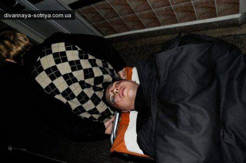 Полк «АЗОВ» изувечил и ограбил трех наблюдателей от «ЛЕВОГО БЕРЕГА»