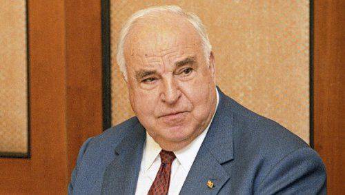 Гельмут Коль раскритиковал стремление Запада "изолировать" Россию