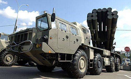 «Смерч»: мгновенная «уборка» на площади в 67 гектаров. Чьи системы залпового огня лучше?