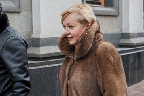 Куму Порошенко будут судить за спекуляцию валютой