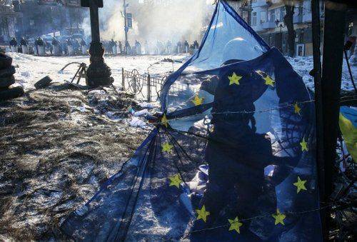 Разбирайтесь, хлопцы, сами: Запад не дает ни оружия, ни денег