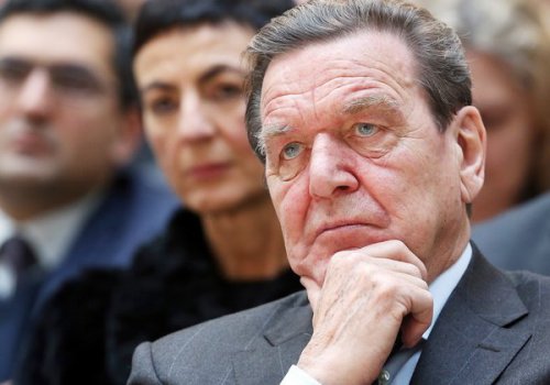 Экс-канцлер Германии: Россию невозможно к чему-то принудить