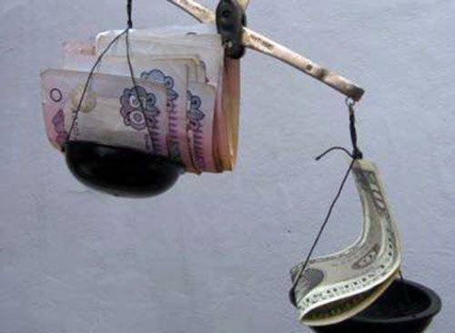 Почему украинцев больше волнует судьба рубля, а не гривны?