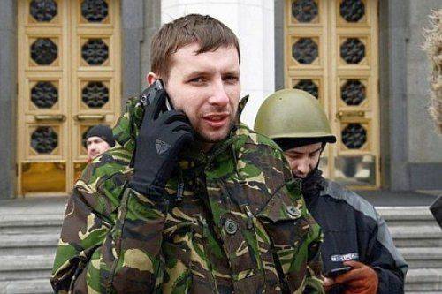 Сотнику Парасюку разбили машину. "Герой" АТО возмущен беспределом в стране 