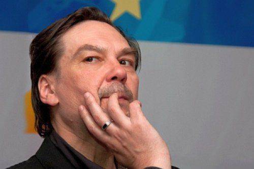 «Правый сектор» жаждет наказать Андруховича за «пьяницу Шевченко» и «педераста Сковороду» 