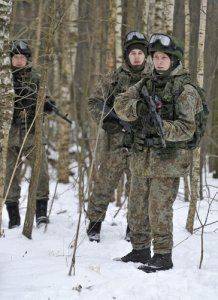 Первые образцы "экипировки будущего" "Ратник" поступили в войска