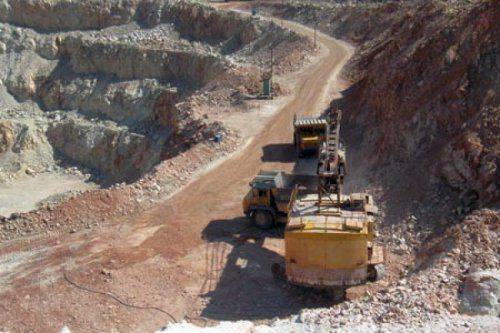 Танки укро-фашистов сделаны из руды севастопольской Балаклавы