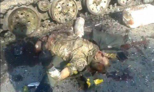 Боятся собственной тени: украинские «герои» драпают от своего танка 