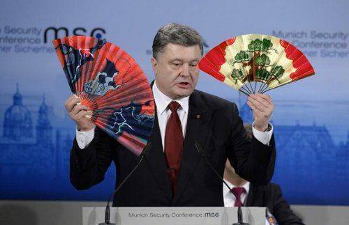 Фотожабы на Порошенко с паспортами 