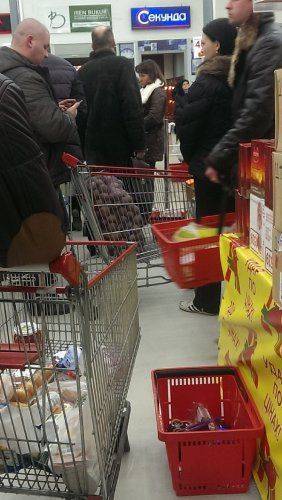 В Европу – с чистой совестью! Украинцы скупают туалетную бумагу  